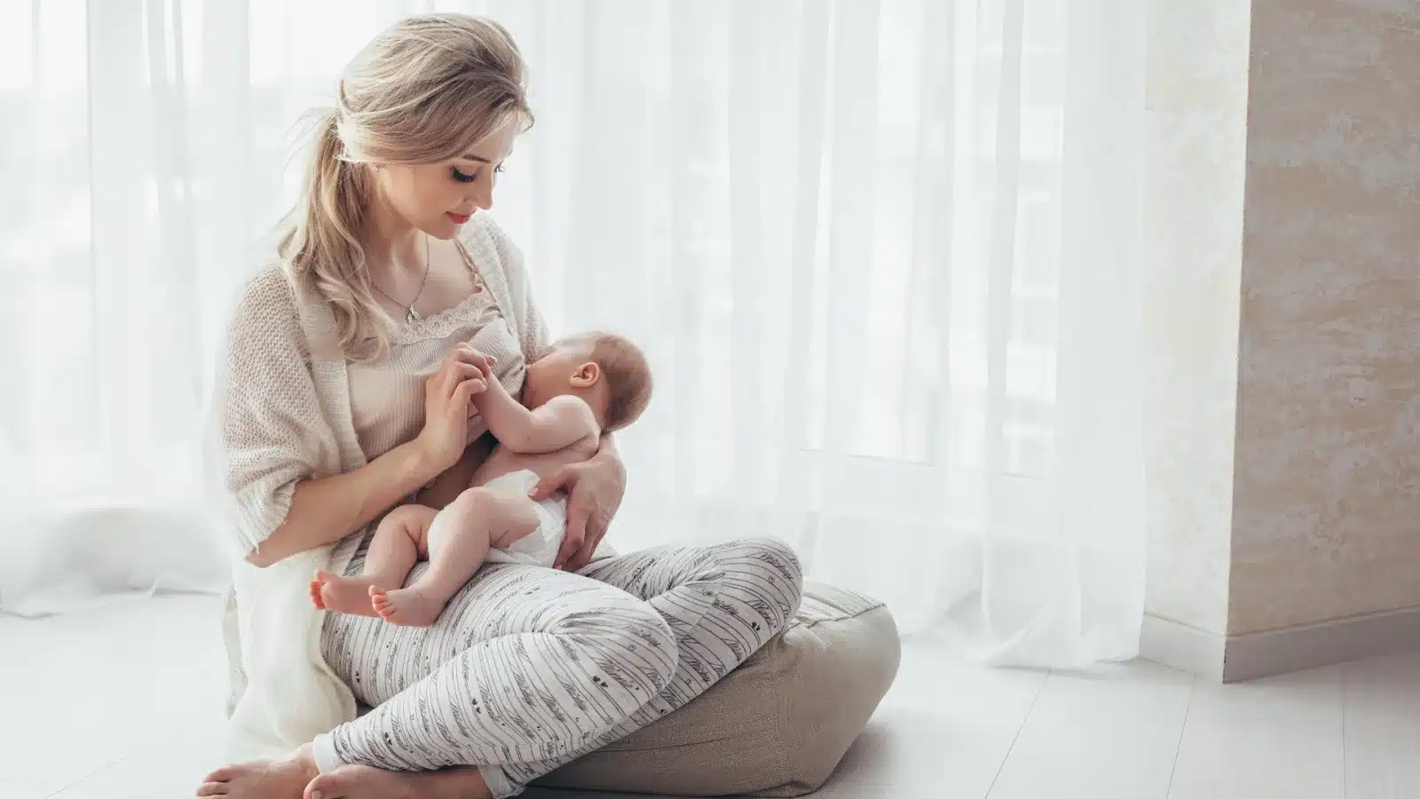 Making Cluster Feeding Easier for You and Your Baby 