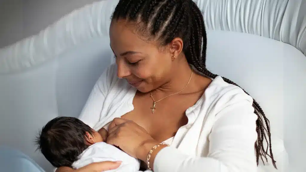 Small Everyday Changes That Can Make Breastfeeding Easier