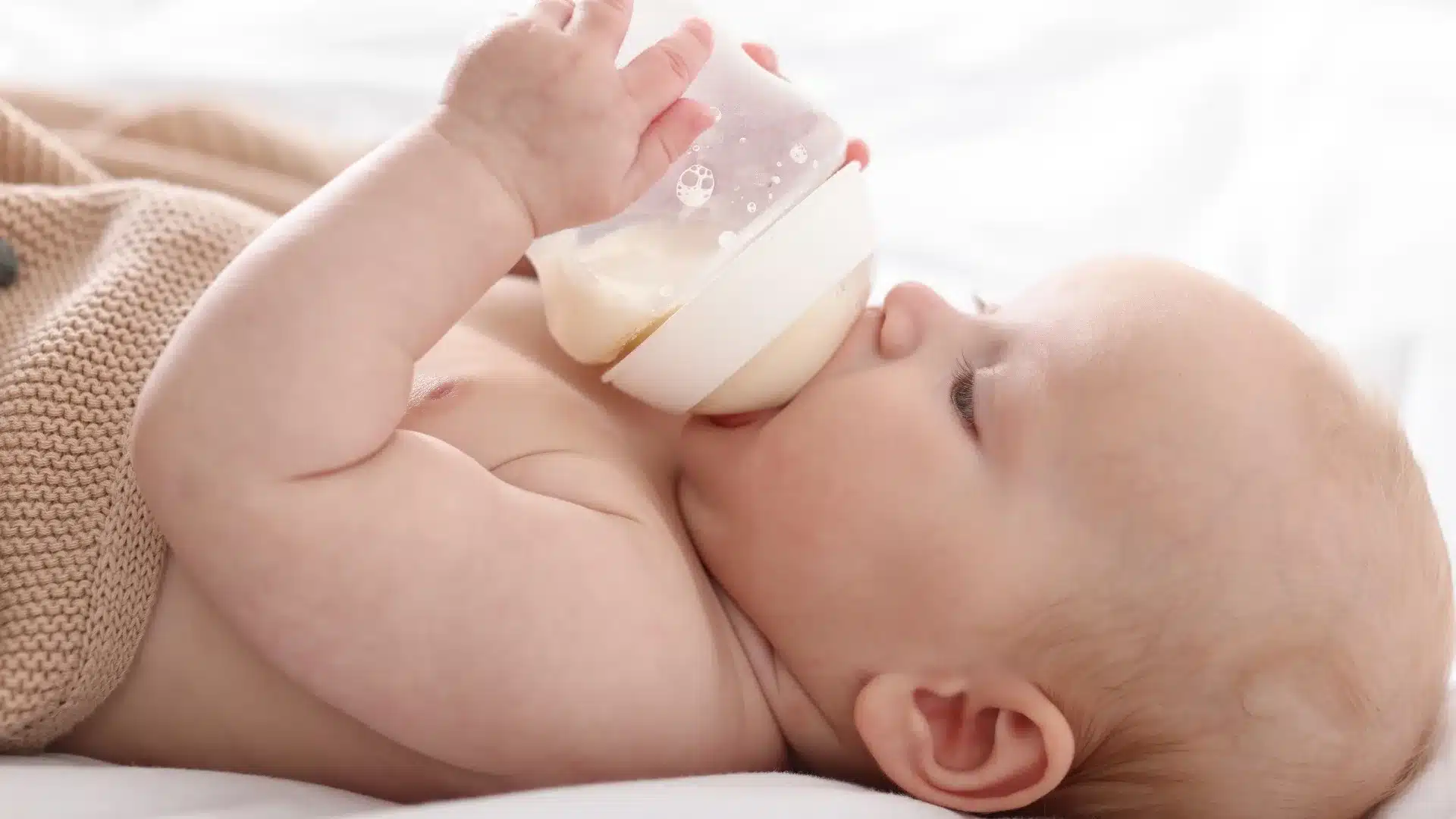 Best Formula for Gassy Babies: Medical Causes and Formula Options