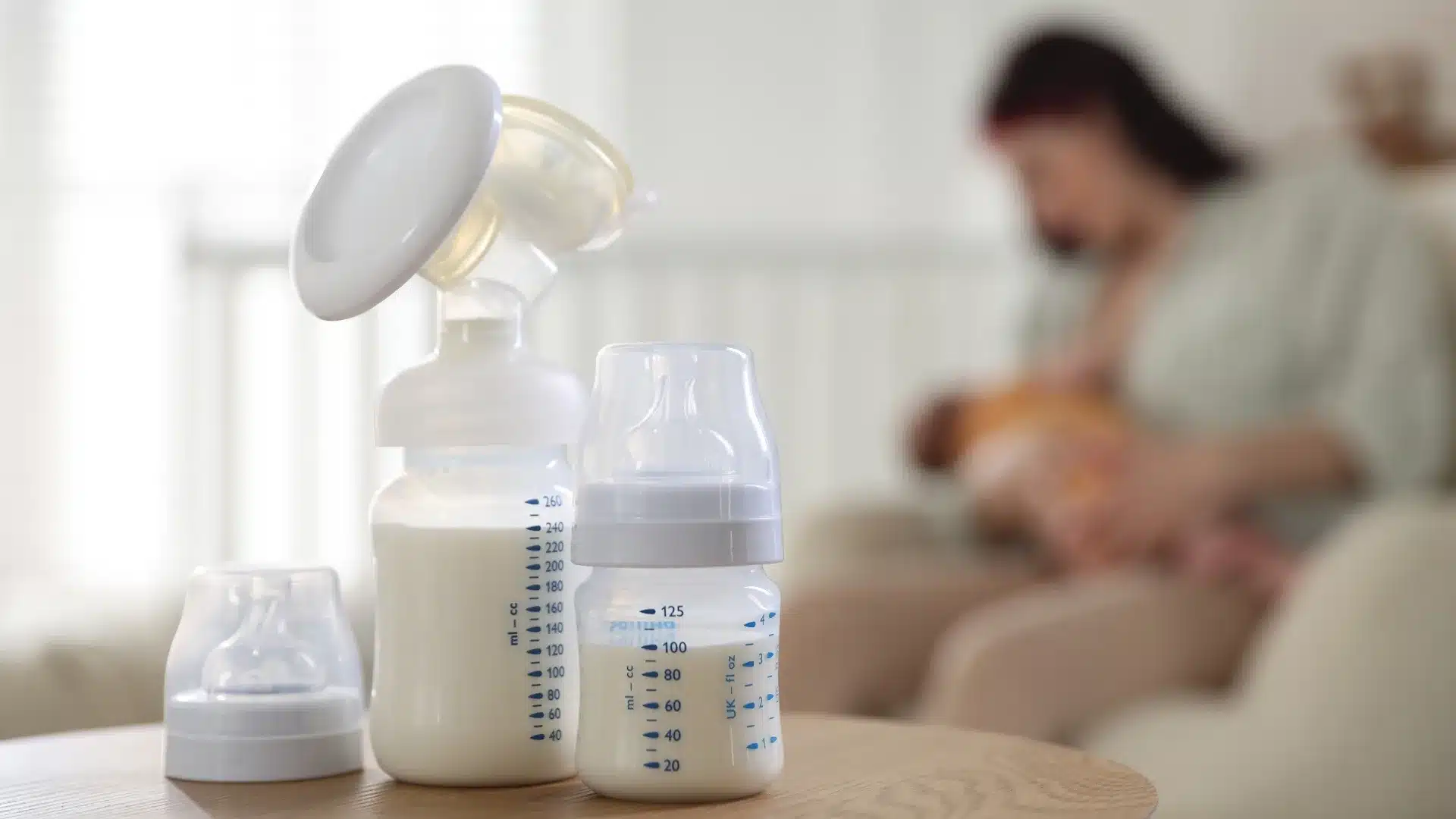 Can You Mix Breast Milk and Formula? Safe Guide for Moms